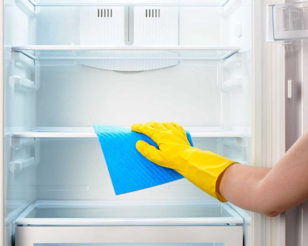 Cách vệ sinh tủ lạnh đơn giản tại nhà